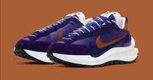 Load image into Gallery viewer, Nike X Sacai Vaporwaffle Dark IRIS Campfire Orange.
