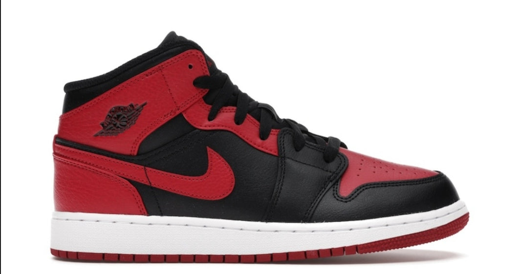 Jordan 1Mid Banned (2020) (GS)