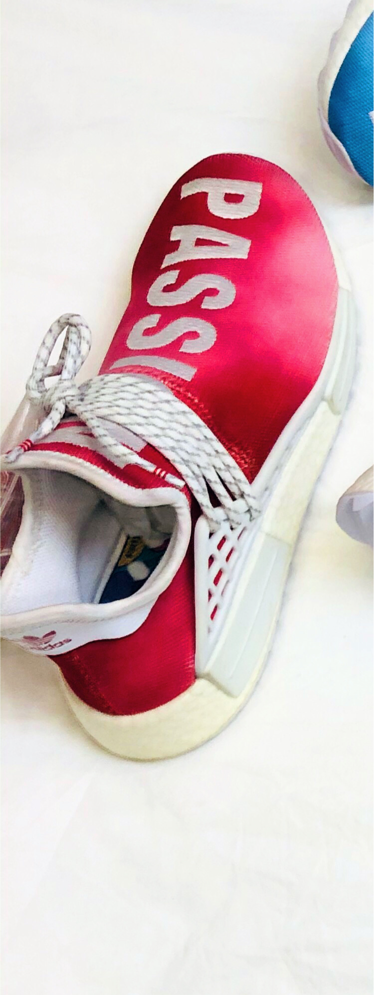 HUMAN RACE HOLI RED CH PACK