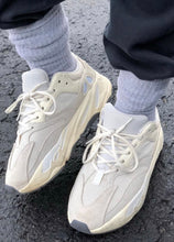 Load image into Gallery viewer, YEEZY 700 Analog
