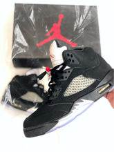 Load image into Gallery viewer, JORDAN 5 BLACK METALLIC
