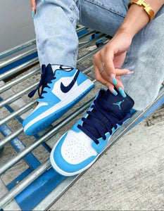 Jordan 1 Low UNC