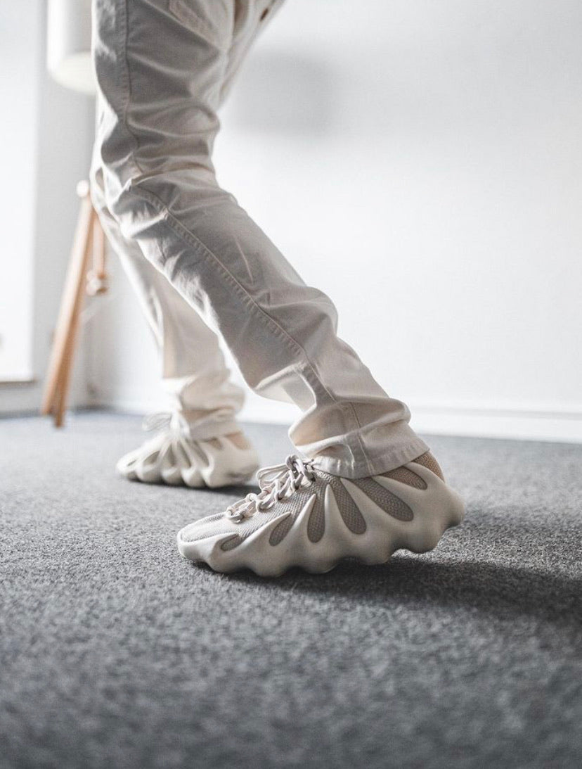 YEEZY 450 CLOUD WHITE