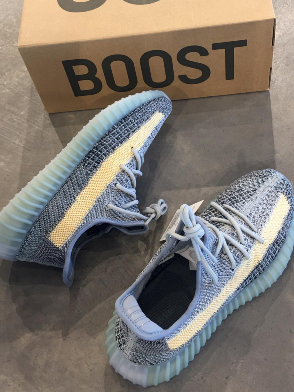 YEEZY 350 ASH BLUE