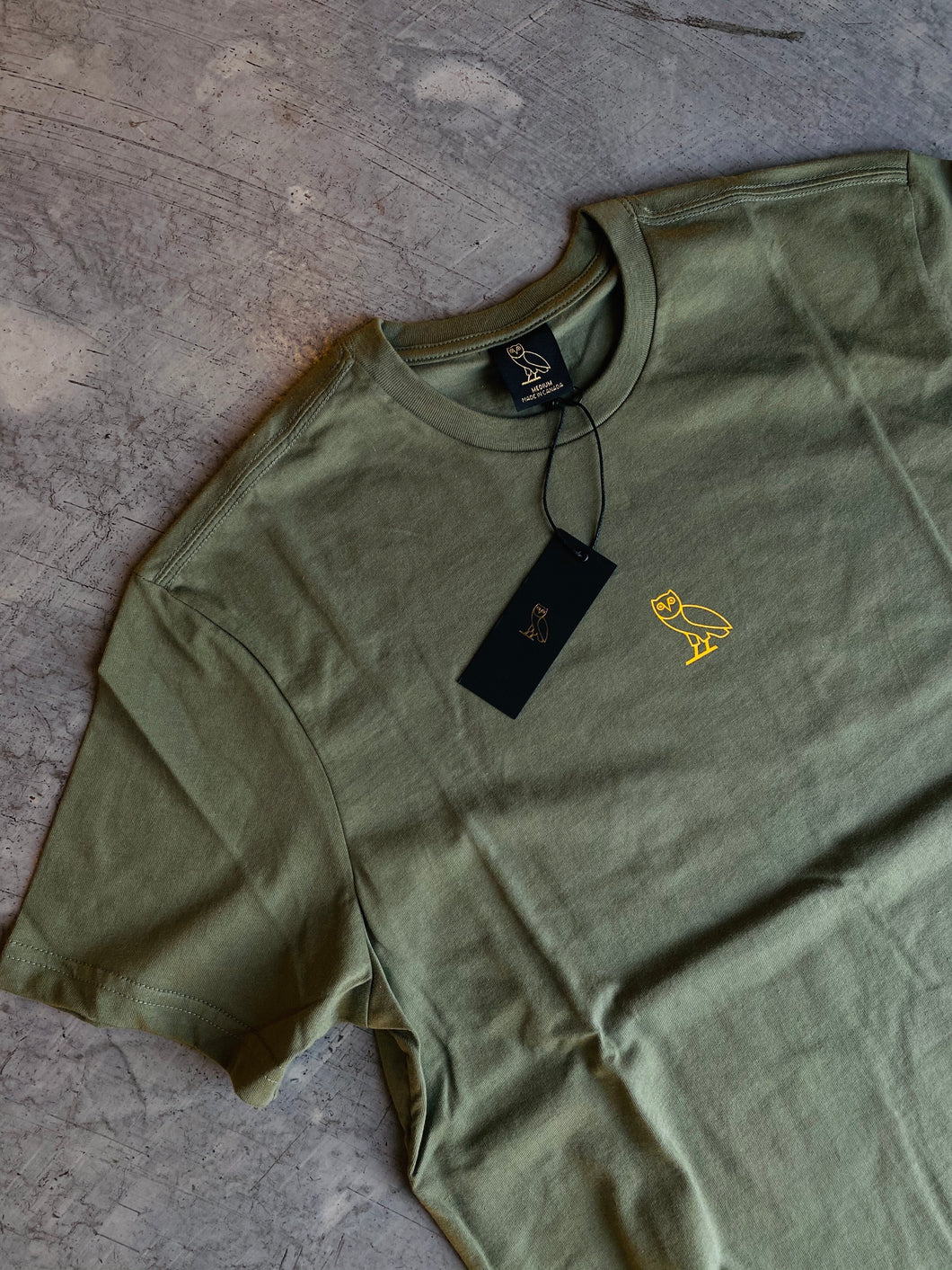 OVO SMALL LOGO VINE OLIVE